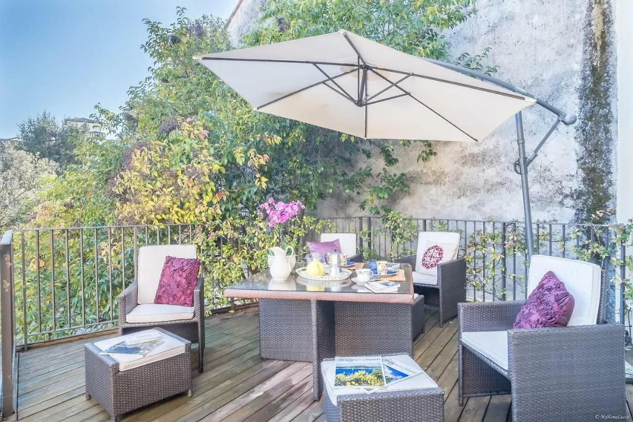 Varenne Open Terrace And Private Parking Lucca
